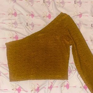 Crop top with one sleeve